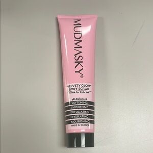 Mudmasky velvety glow Body Scrub New unopened 6oz
